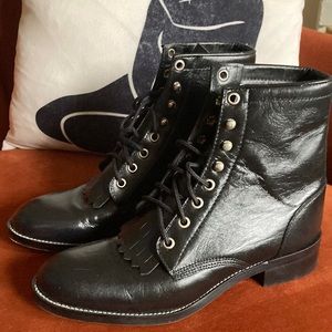 Brand new! Black ropers have only been tried on.